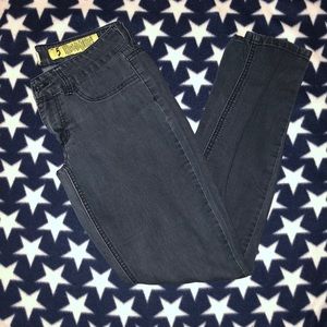 Juniors size 5 Indigo Rein Skinny Jeans